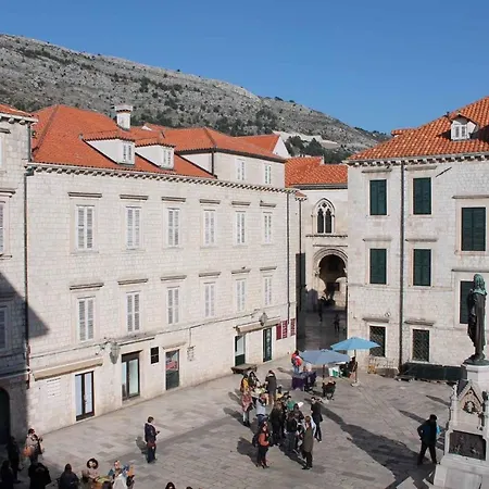 In 6243 Διαμέρισμα
